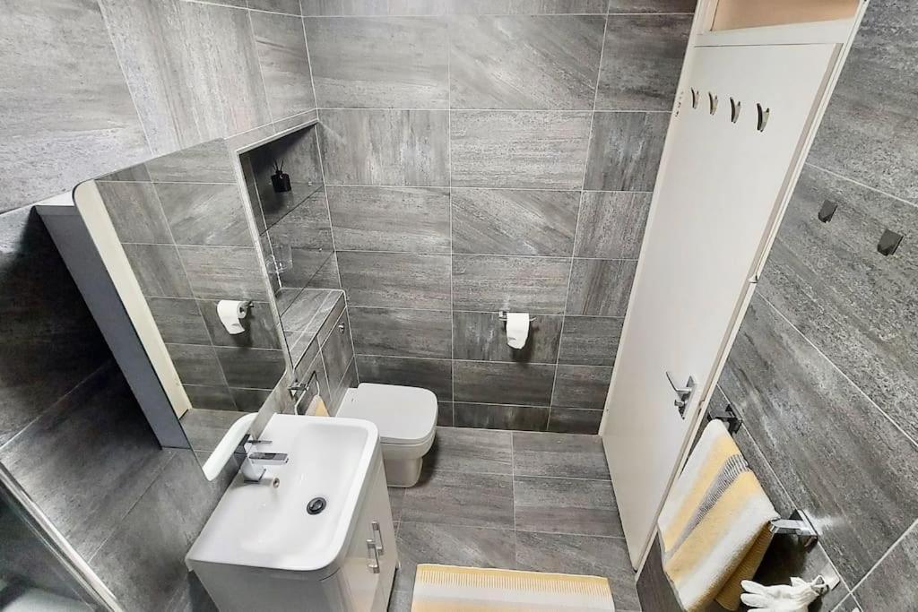 Central Apartment, Kings Cross 6 Mins Walk Londra Exterior foto