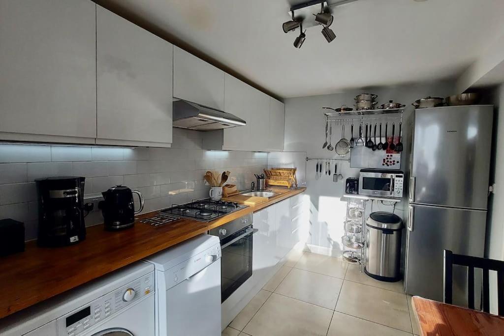 Central Apartment, Kings Cross 6 Mins Walk Londra Exterior foto